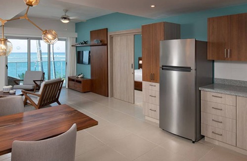 ProCab Condo | Superb 2-bedroom suite with kitchen, sea view