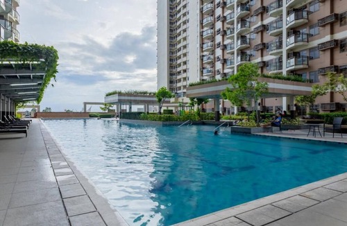 Ermita Condo | Superior Chic Room @The Radiance Manila Bay