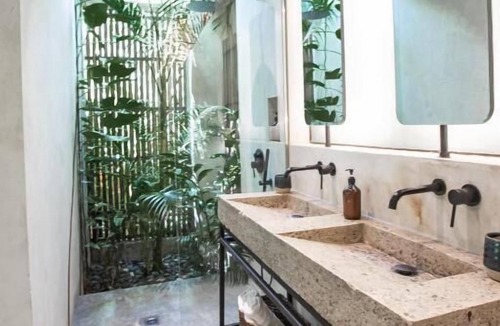 Catangnan Hotel | Surfing Temple Boutique Hotel