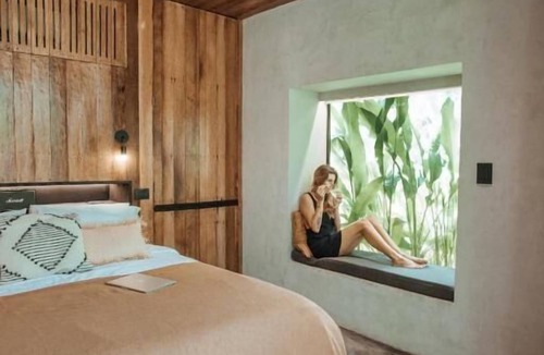 Catangnan Hotel | Surfing Temple Boutique Hotel