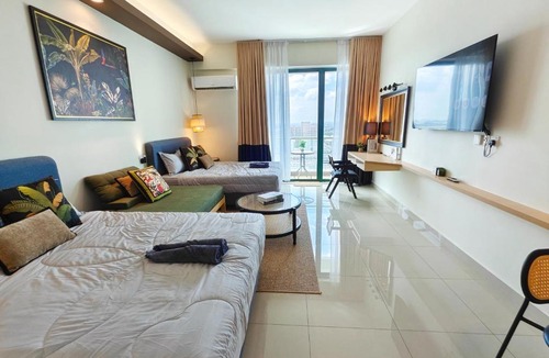 Malacca City Hotel | Swan Garden Resort, Bathub, Seaview 2Day stay -20 Percent Offer, 4 min to Jonkerstreet
