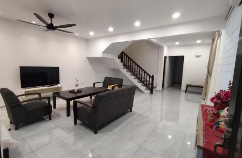 George Town Villa | Sweet Home