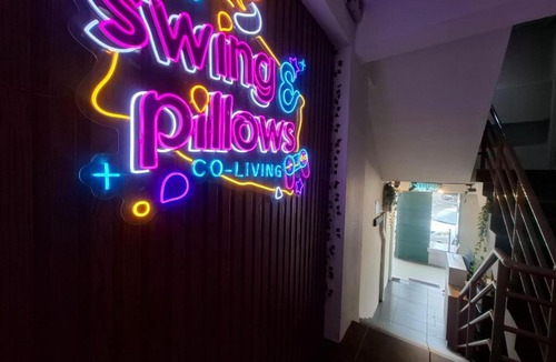 Damansara Perdana Hotel | Swing and Pillows - Damansara Perdana