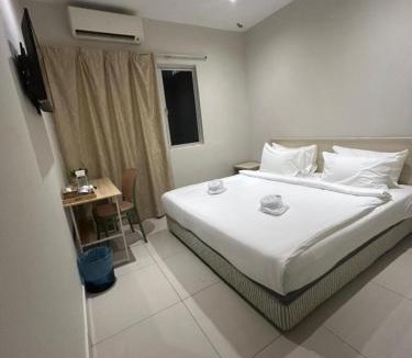 Petaling Jaya Hotel | Swing & Pillows - Damansara Jaya
