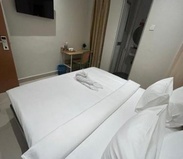 Petaling Jaya Hotel | Swing & Pillows - Damansara Jaya