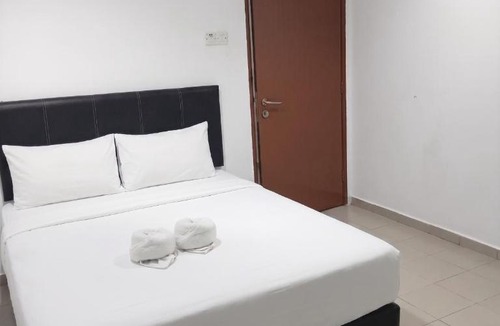 Kuala Selangor Hotel | Swing & Pillows - Kuala Selangor