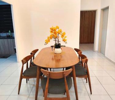 Kajang Apartment | Syazaidi Homestay, Residensi Adelia, Bangi Avenue