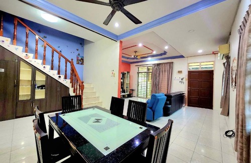 Larut House | Taiping Simpang Homestay 4BR , up to 14 Guests 太平新邦民宿