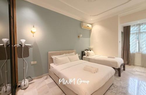 Taman Daya House | Taman Daya Cottage Family cozy house 15 min to Ikea Aeon