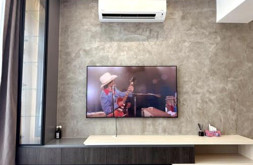 Taman Molek Apartment | TamanMolek Service Apartment By WP HOMESTAY