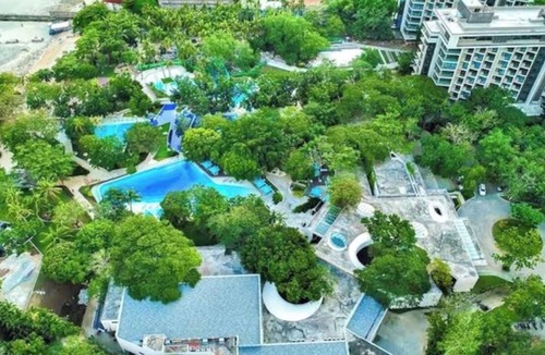 Maribago Condo | Tambuli Seaside Resort Luxury Studio