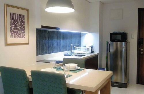 Maribago Condo | Tambuli Seaside Resort - Starfish Sanctuary 2 Twin Bed C14M