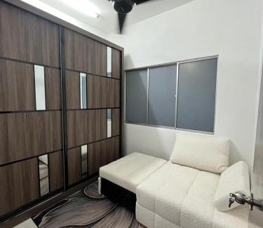 Ijok House | Tasya Musllim Homestay Puncak Alam