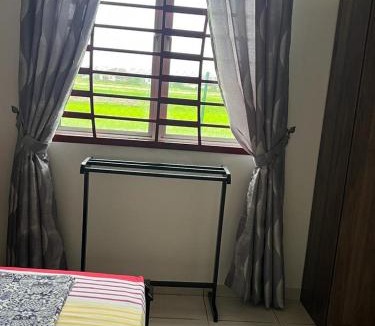 Kampung Keriang Dan House | TDH Homestay #5 with WI-FI