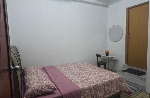 Kawasan Perindustrian Mara House | Teratak Perantau Homestay - Dekat Dengan Airport KB