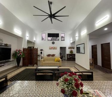 Hilir Perak District Villa | Teratak Tok Limah