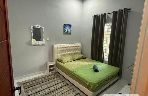 Kampung Bukit Merbah House | Teratak TokAbah Muslm Only