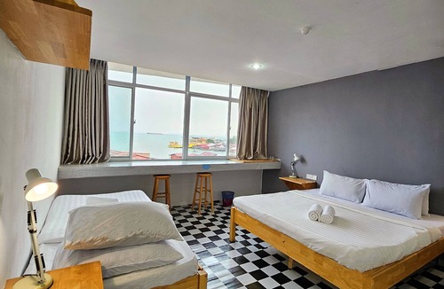 Historic George Town Hostel | The 60