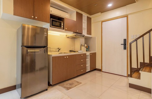 Ususan House | The BGC Loft Modern 1BR City Stay in Fort Victoria, BGC