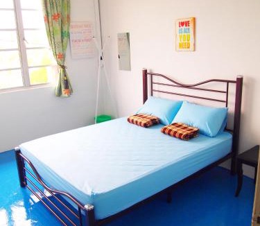 Taman Kota Laksamana Hostel | The Cardamom Hostel