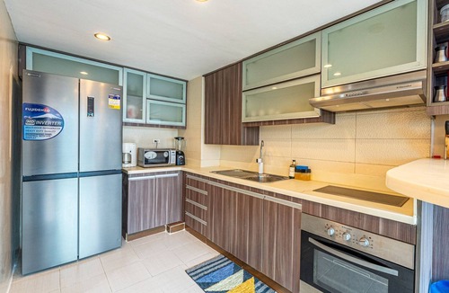 Cebu Condo | The Cebu Skyline Penthouse Romantic Getaway with Pool, King size Bed, 2 BR