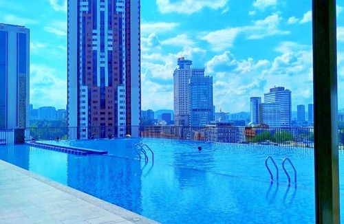 Chow Kit Apartment | The Chambers 1 By Klcc Suites