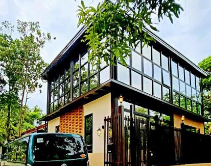 Bauang House | The Cozy Glass House by the Sea