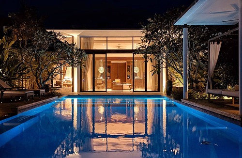 Padang Matsirat Hotel | The Danna Beach Villas - A Member of Small Luxury Hotels of the World