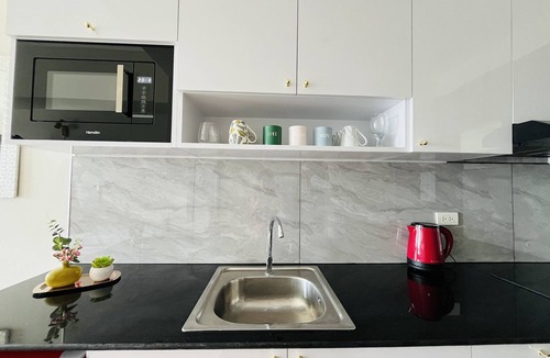 Cagayan de Oro Apartment | The Elevated Abode - Comfycosy Studio at The Loop