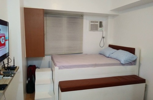 Santa Cruz Apartment | The floor of Ethan's @ Amaia Skies Avenida