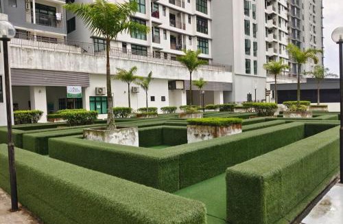 Sekudai Apartment | The Garden Comfort Couple Room W Balcony By STAY