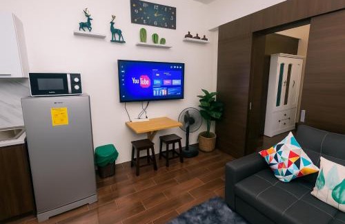 San Antonio Apartment | The Giggle Spot Cozy Makati Hideaway Pool & Gym 2270