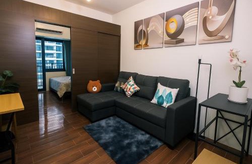 San Antonio Apartment | The Giggle Spot Cozy Makati Hideaway Pool & Gym 2270