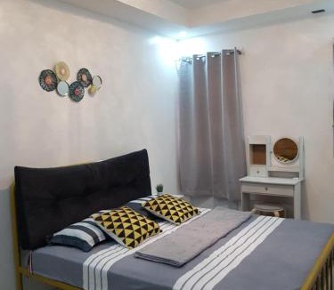 Calumpit House | The GrayHouse Inn-Balcony,FullAc,open-space