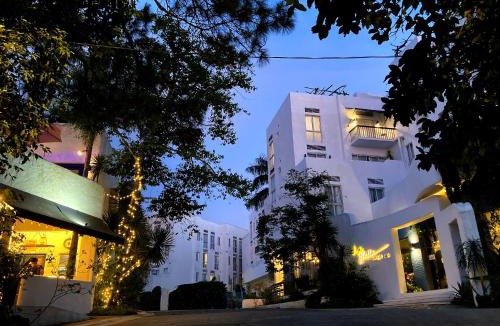 Tagaytay Apartment | The Greek Pod - Private Staycation Pod in La Bella Tagaytay