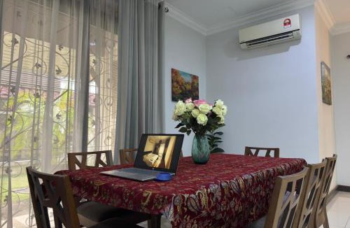 Shah Alam House | The Haven at Divina with Kids Pool!