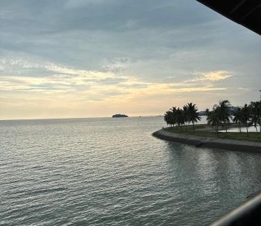 Taman Haji Zainal Apartment | The homestay seaview pd by Niza razak