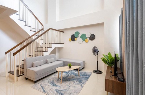 Mandurriao Apartment | The Homey Horizon 3BR Stay with Pool Access