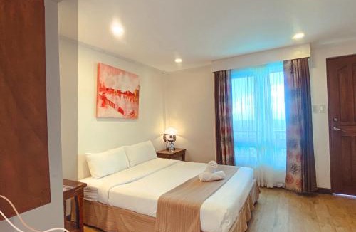 Tagaytay Bed & Breakfast | The Lakeview Suites