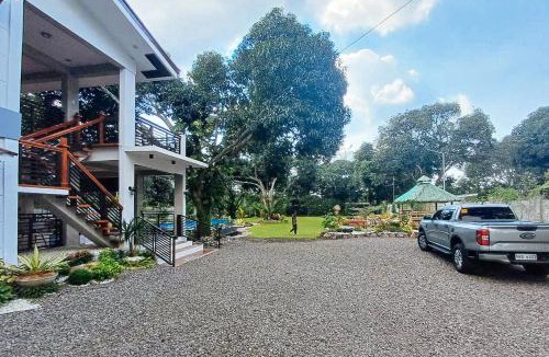 Alitagtag Hotel | The Lavana Camp Coco Batangas by RedDoorz