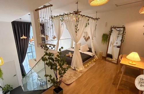 Taman Mutiara Apartment | The Little Bali - Romantic Room - Eko Cheras