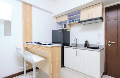 Marikina Condo | The MHR Pad | Cozy & Modern Heart of the City