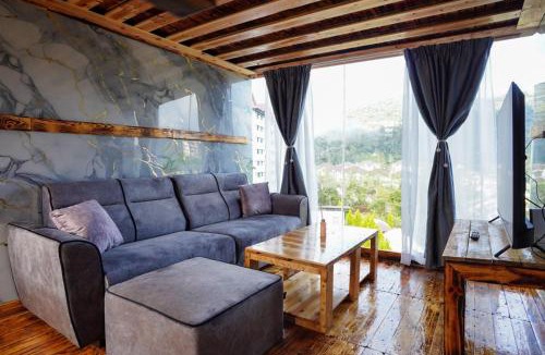 Tanah Rata Ski Chalet | The Mist Cottage