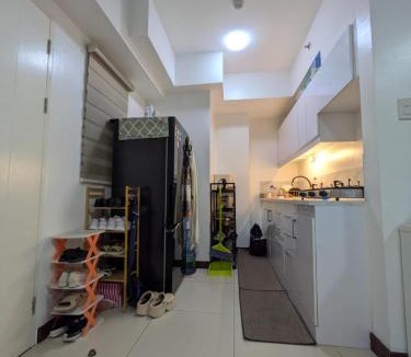 Project 4 Hostel | The most affordable COUCH SPACE in Metro Manila with Free WiFi