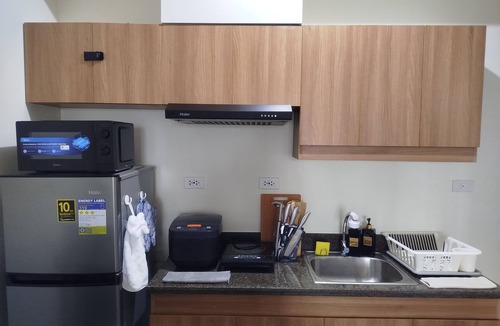 Project 4 Condo | The Orabella 27F Netflix & Chill