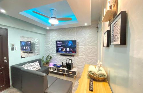 Valenzuela Apartment | The PAD Staycation 2BR Condo with PS4, Netflix, WIFI