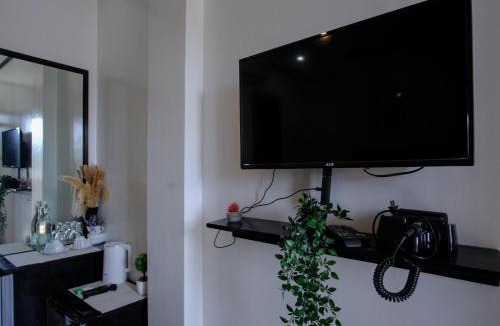 San Narciso Bed & Breakfast | The Palms Resort & Bar