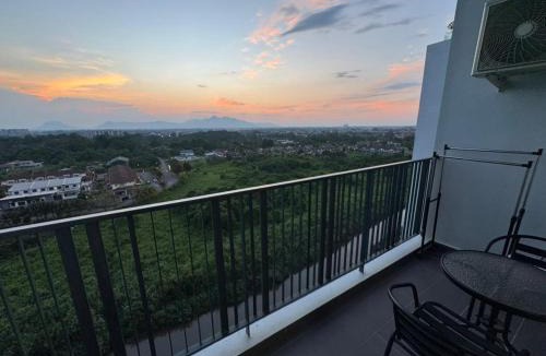 Taman Charming Apartment | The Podium Studio 4pax - AEON mall Kuching