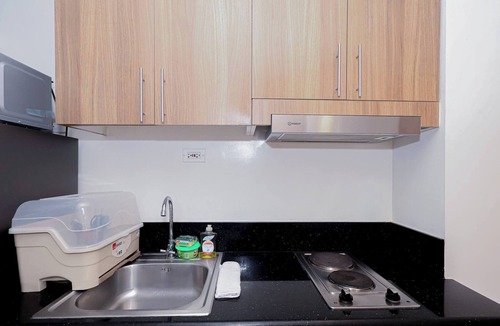 Barangay 76 Condo | The Prestige Shore by the Bay with Balcony WIFI