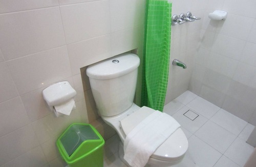 Paranaque Bed & Breakfast | The Purple Tree Bed & Breakfast